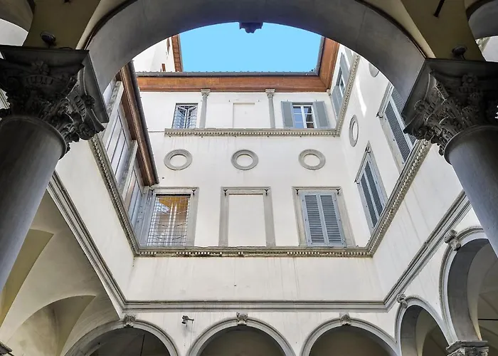 Maggio Frescoes By Vacavilla