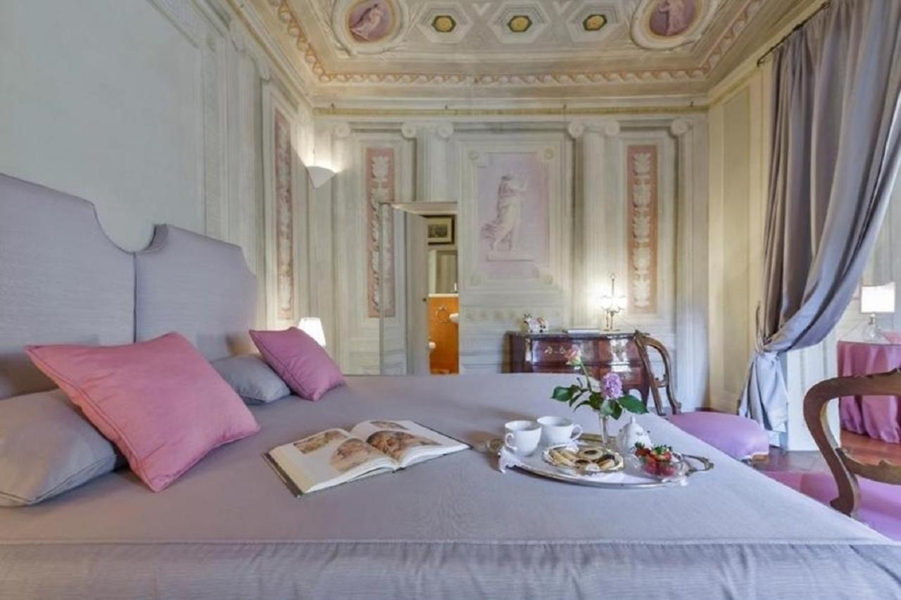 Maggio Frescoes By Vacavilla * Florenz